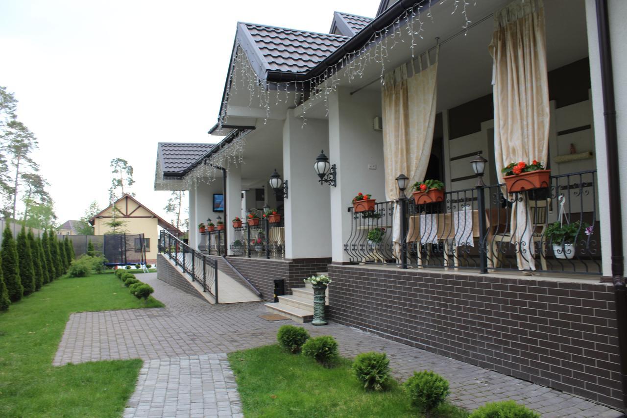 Borovik Hotel Novosilki ภายนอก รูปภาพ